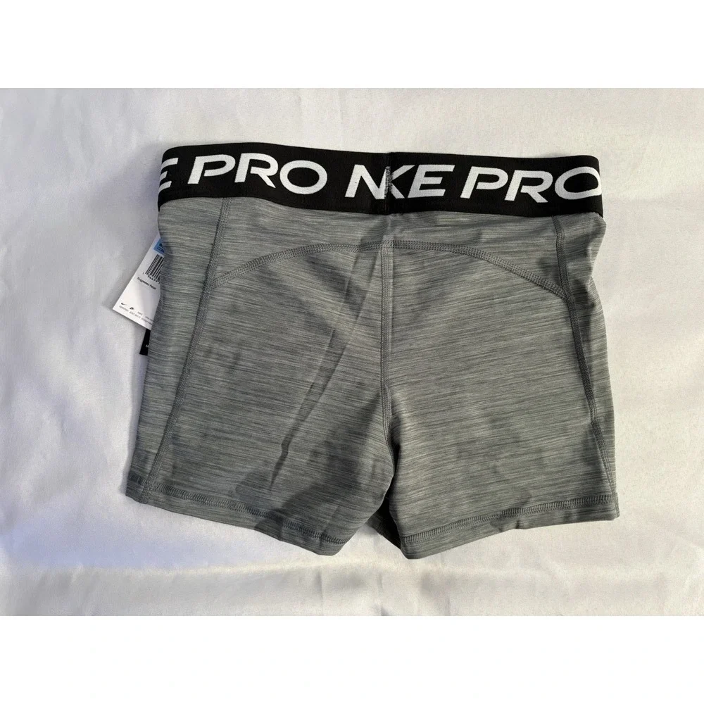 NEW Nike Pro 3